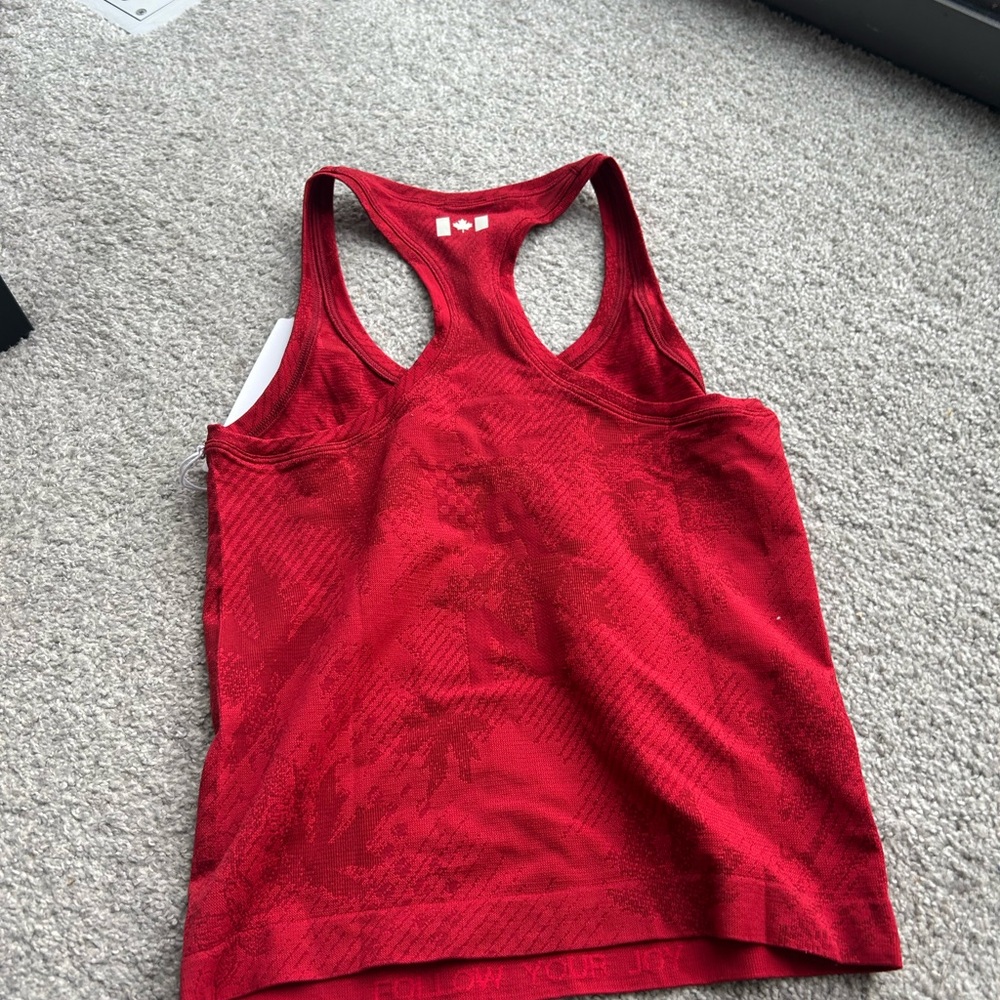 NWT lululemon team canada swiftly tank top - Picture 3 of 3